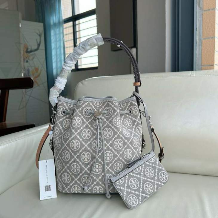 Picture of Tory Burch Handbags _SKUfw237711861fw